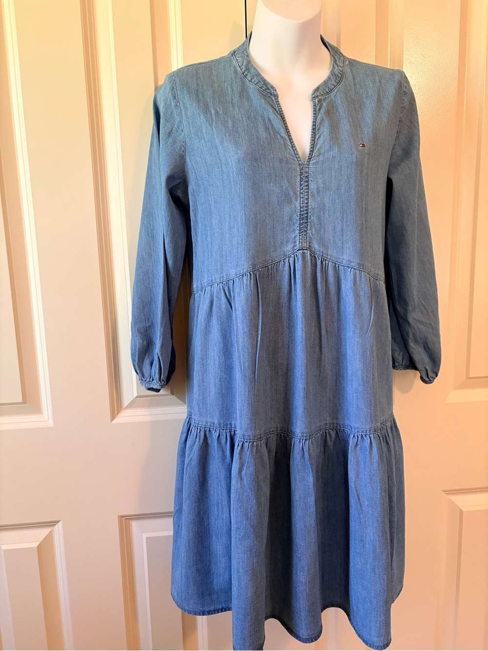 Tommy Hilfiger Blue Denim Tiered V-Neck Dress, size XS